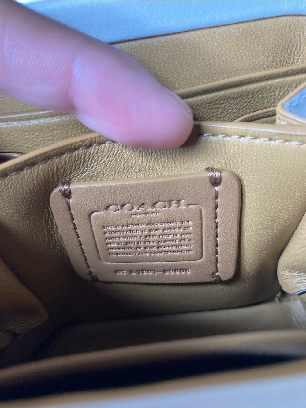 Coach Cream Floral Kiss-Lock Wristlet in Yellow and Brown - Picture 4 of 11